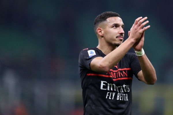 Mid-body: Riyadh Crescent is interested in Bennasser Milan hopes to get rid of its 4 million euro annual salary contract