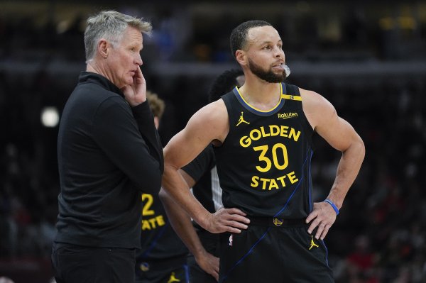 Media person: The Warriors are obviously more mature and complete than the Lakers. Curry could have gone further if he had not been injured last season.